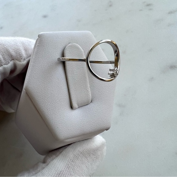 Sale $8 Firm! .925 Sterling Silver Round Ring with Cz - Picture 13 of 17